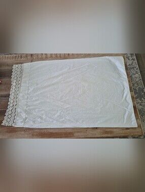 Vintage Handmade White Lace-Trim Cotton Pillowcase 35x21.5 Standard/Queen